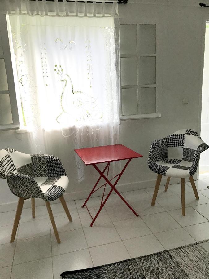 Studio Charmant Au Coeur De Boucan Canot 30 M² Avec Jardin Prive Saint-Paul Exterior photo